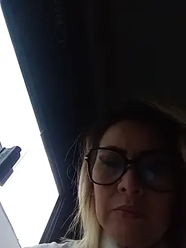 Snapshot of CandieGilson__ chatting on 09-26-25, 11:14 CandieGilson   online show from 09-26-25, 11:14