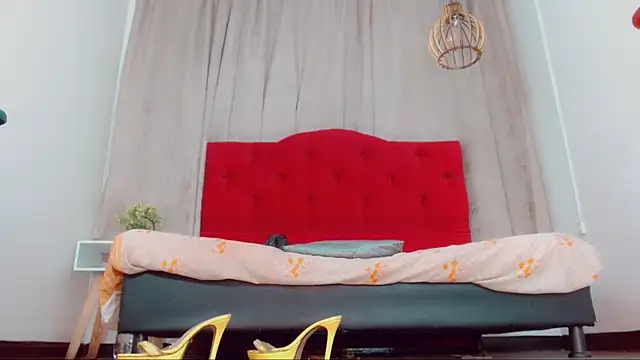 katha Crawford online show from 10-22-25, 07:02