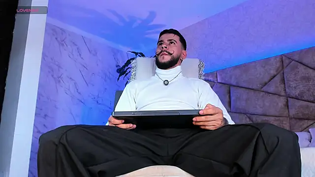 DickGriffith  online show from 10-19-25, 12:50