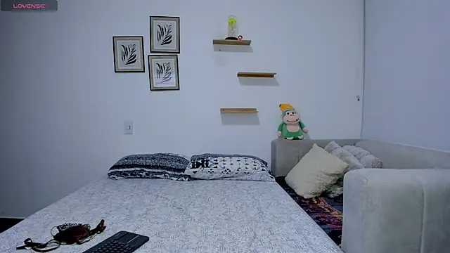 Snapshot of sarita_bigbooty_ chatting on 11-23-25, 04:34 sarita bigbooty online show from 11-23-25, 04:34