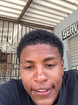 Snapshot of Bichorro chatting on 09-18-25, 04:20 Bichorro online show from 09-18-25, 04:20