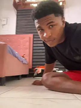 Snapshot of Bichorro chatting on 10-06-25, 05:10 Bichorro online show from 10-06-25, 05:10