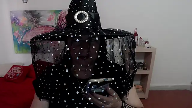 leonela 69 online show from 10-31-25, 09:27