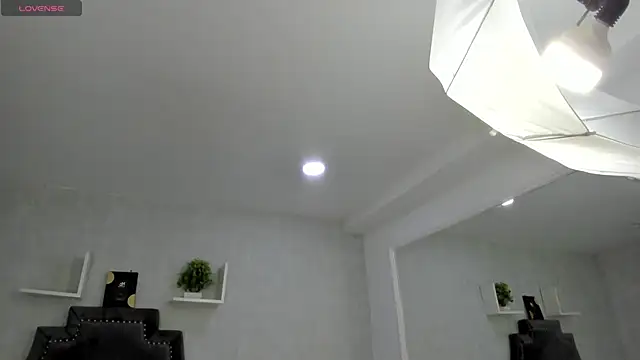 EmiliaRose  online show from 11-10-25, 09:03