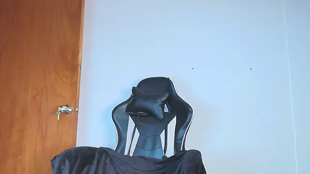 natasha steele online show from 11-03-25, 09:16