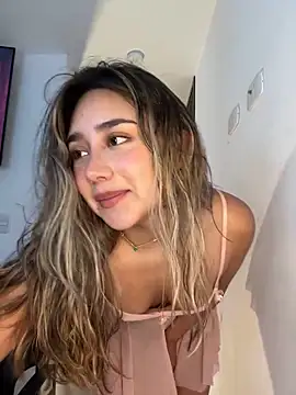 Hornyholly   online show from 03-07-25, 07:16