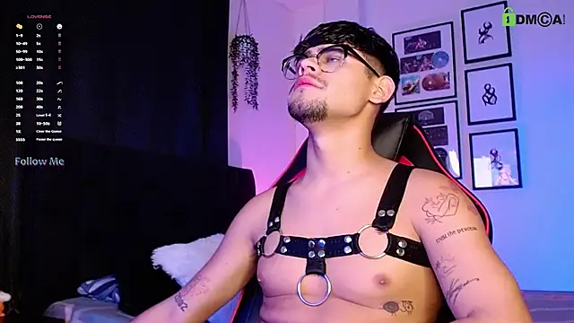 isaac-saenz online show from 11-11-25, 10:10