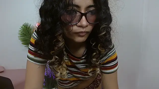 kristen tay online show from 02-24-25, 06:49