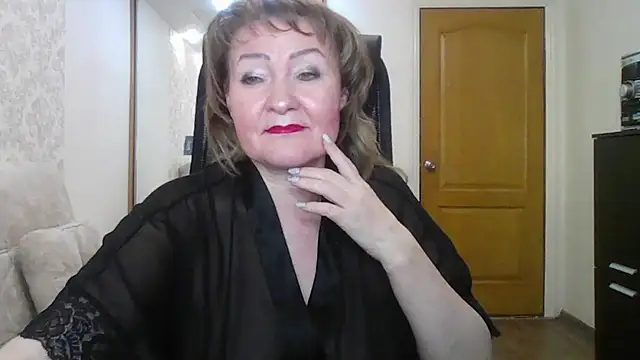 Victoria secrets  online show from 02-13-25, 01:15