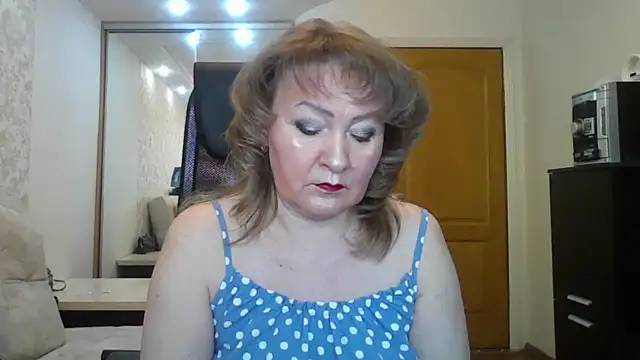 Victoria secrets  online show from 02-21-25, 06:29