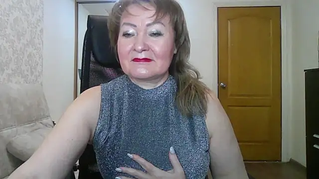 Victoria secrets  online show from 02-28-25, 02:20