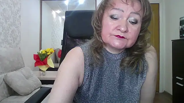 Victoria secrets  online show from 03-20-25, 02:53