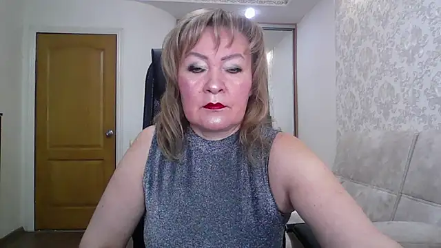 Victoria secrets  online show from 09-11-25, 04:23