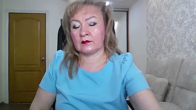 Victoria secrets  online show from 10-08-25, 04:32