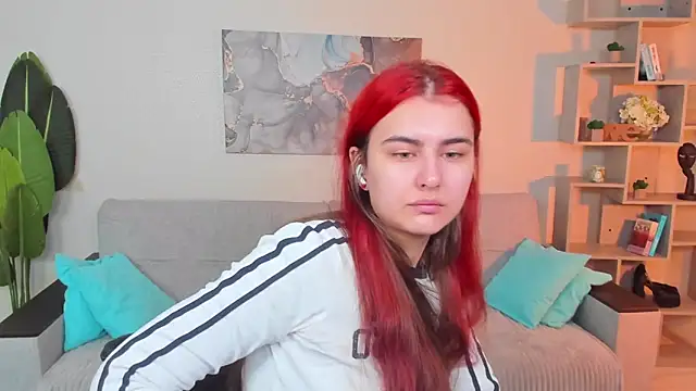 GabriellaMays online show from 10-10-25, 05:06