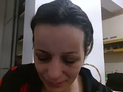 Snapshot of super_girl_1985 chatting on 02-13-25, 02:20 super girl 1985 online show from 02-13-25, 02:20