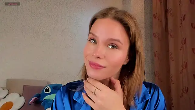 TaiteBayles online show from 11-20-25, 01:17