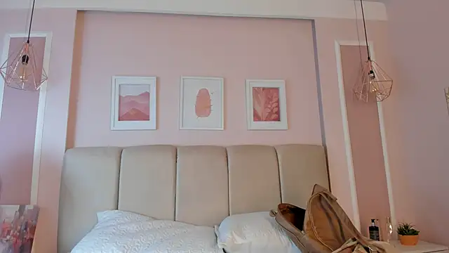 Annie rhoades online show from 02-11-26, 01:05