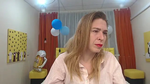 TessaDaybreak online show from 09-18-25, 06:37