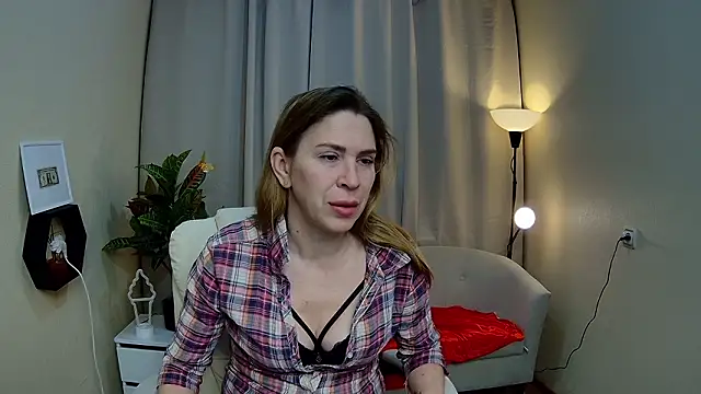 TessaDaybreak online show from 02-22-26, 07:40