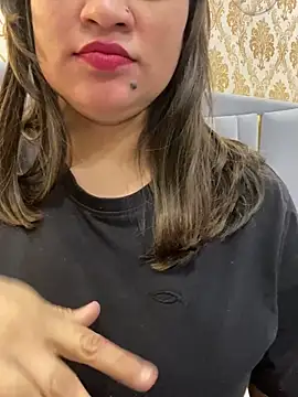 pihu 00777 online show from 02-14-25, 10:25