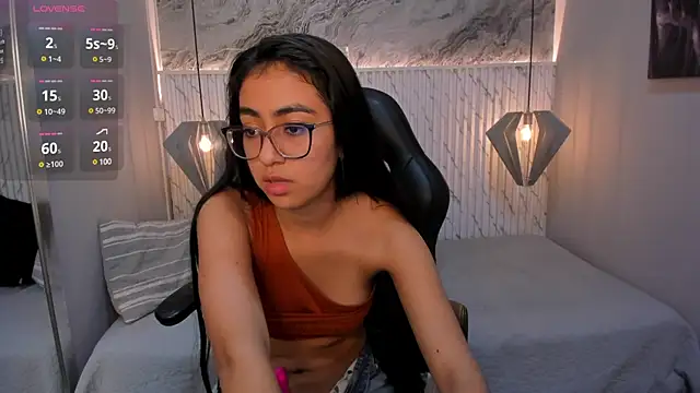 Snapshot of lucelly_15 chatting on 03-05-25, 11:38 lucelly 15 online show from 03-05-25, 11:38