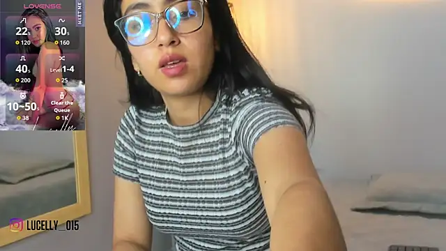 Snapshot of lucelly_15 chatting on 10-23-25, 11:42 lucelly 15 online show from 10-23-25, 11:42