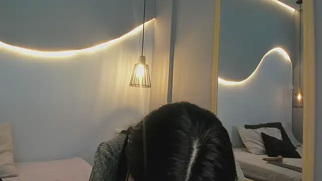 Snapshot of lucelly_15 chatting on 10-30-25, 11:55 lucelly 15 online show from 10-30-25, 11:55