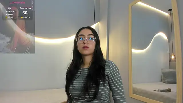 Snapshot of lucelly_15 chatting on 01-07-26, 11:56 lucelly 15 online show from 01-07-26, 11:56