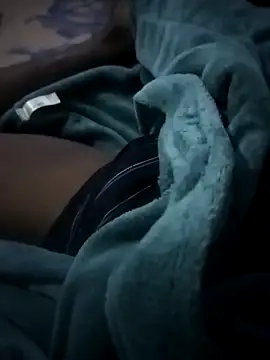 Snapshot of Sexnyobinyobi chatting on 09-17-25, 09:38 Sexnyobinyobi online show from 09-17-25, 09:38