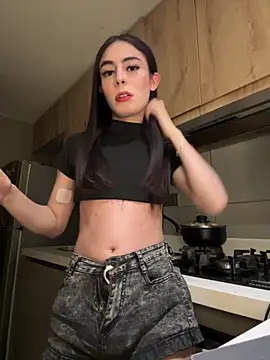 Snapshot of candycami19 chatting on 03-10-25, 08:37 candycami19 online show from 03-10-25, 08:37