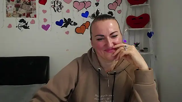 DianaMGG online show from 02-28-25, 12:09