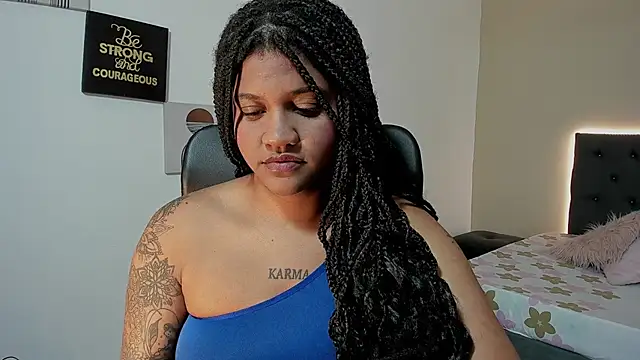 Snapshot of ZahraRose chatting on 10-22-25, 08:30 ZahraRose online show from 10-22-25, 08:30