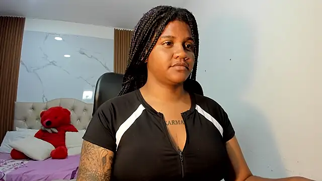 Snapshot of ZahraRose chatting on 02-11-26, 08:03 ZahraRose online show from 02-11-26, 08:03