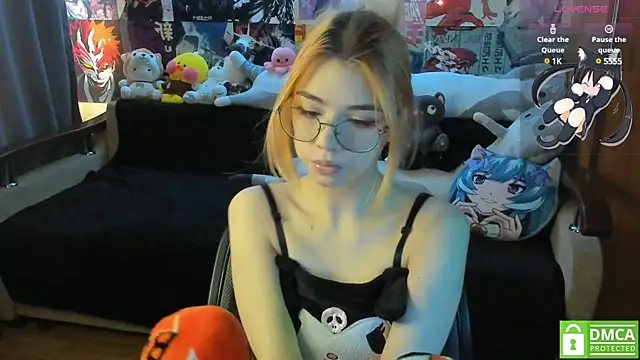 YumikoMori online show from 02-21-25, 08:18