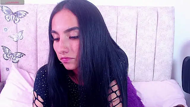 Skinny doll   online show from 03-04-25, 05:34