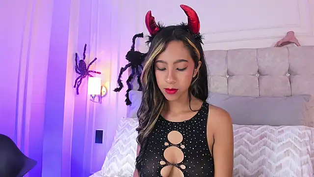 JasmineRoss 1 online show from 10-19-25, 12:28