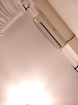 Loly2025 online show from 09-20-25, 09:05