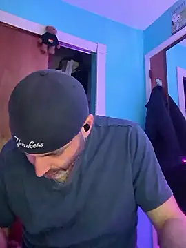 Snapshot of Novabear6996 chatting on 01-18-26, 06:06 Novabear6996 online show from 01-18-26, 06:06