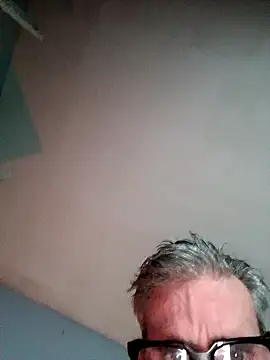 Snapshot of Billgreen69 chatting on 11-18-25, 07:18 Billgreen69 online show from 11-18-25, 07:18