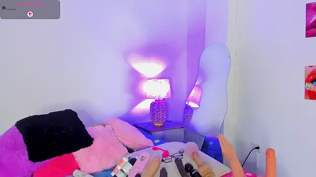 naomy 68 online show from 11-28-25, 07:00