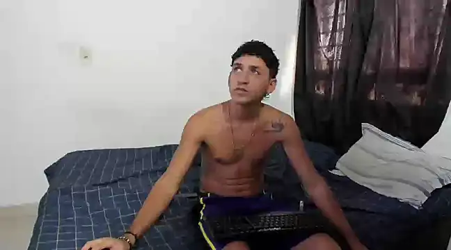 Snapshot of tonypaul13 chatting on 02-20-25, 03:52 tonypaul13 online show from 02-20-25, 03:52