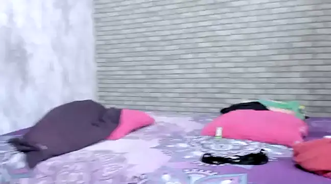 Snapshot of crazylatinagirls chatting on 02-17-25, 07:37 crazylatinagirls online show from 02-17-25, 07:37