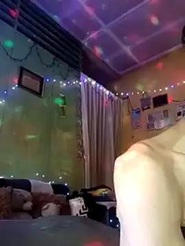 Tolayerfly69 online show from 03-10-25, 08:48