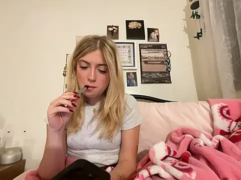 sinfulblonde1 online show from 02-26-25, 01:32