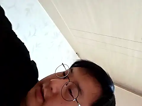 Snapshot of halu5400 chatting on 02-15-26, 09:08 halu5400 online show from 02-15-26, 09:08