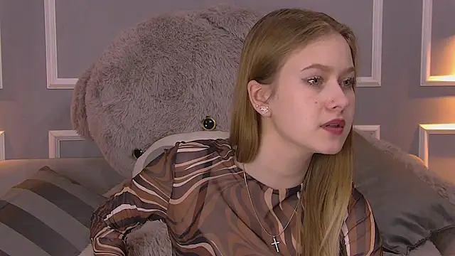 EveMundie online show from 02-27-25, 12:23