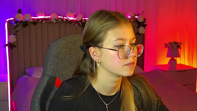 EveMundie online show from 10-31-25, 09:21