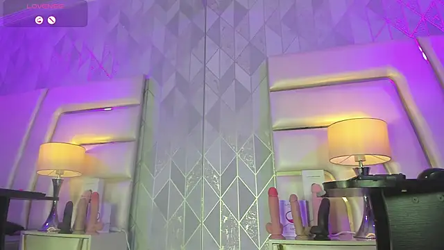 AnahisBennett online show from 11-20-25, 04:01