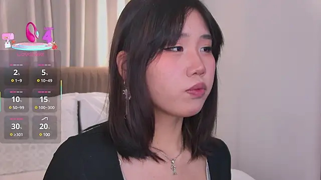 Snapshot of HitomiAoki chatting on 03-06-25, 06:16 HitomiAoki online show from 03-06-25, 06:16